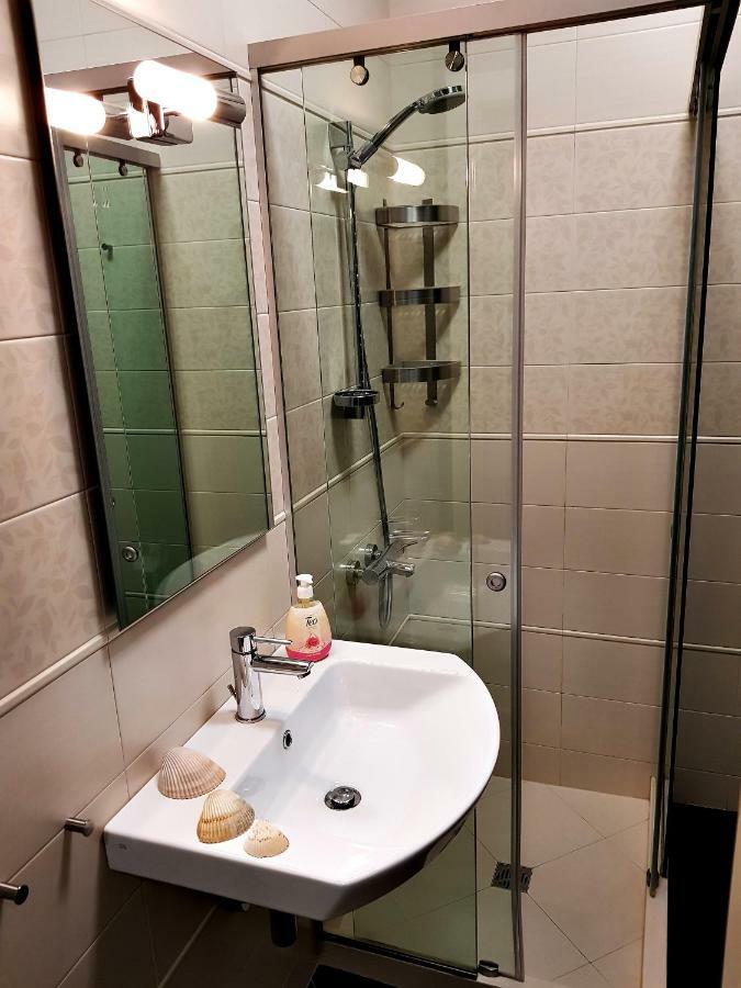 100 m2, 2 yatak odalı, 2 banyolu , Sofya Şehir Merkezi bölgesinde Dış mekan fotoğraf