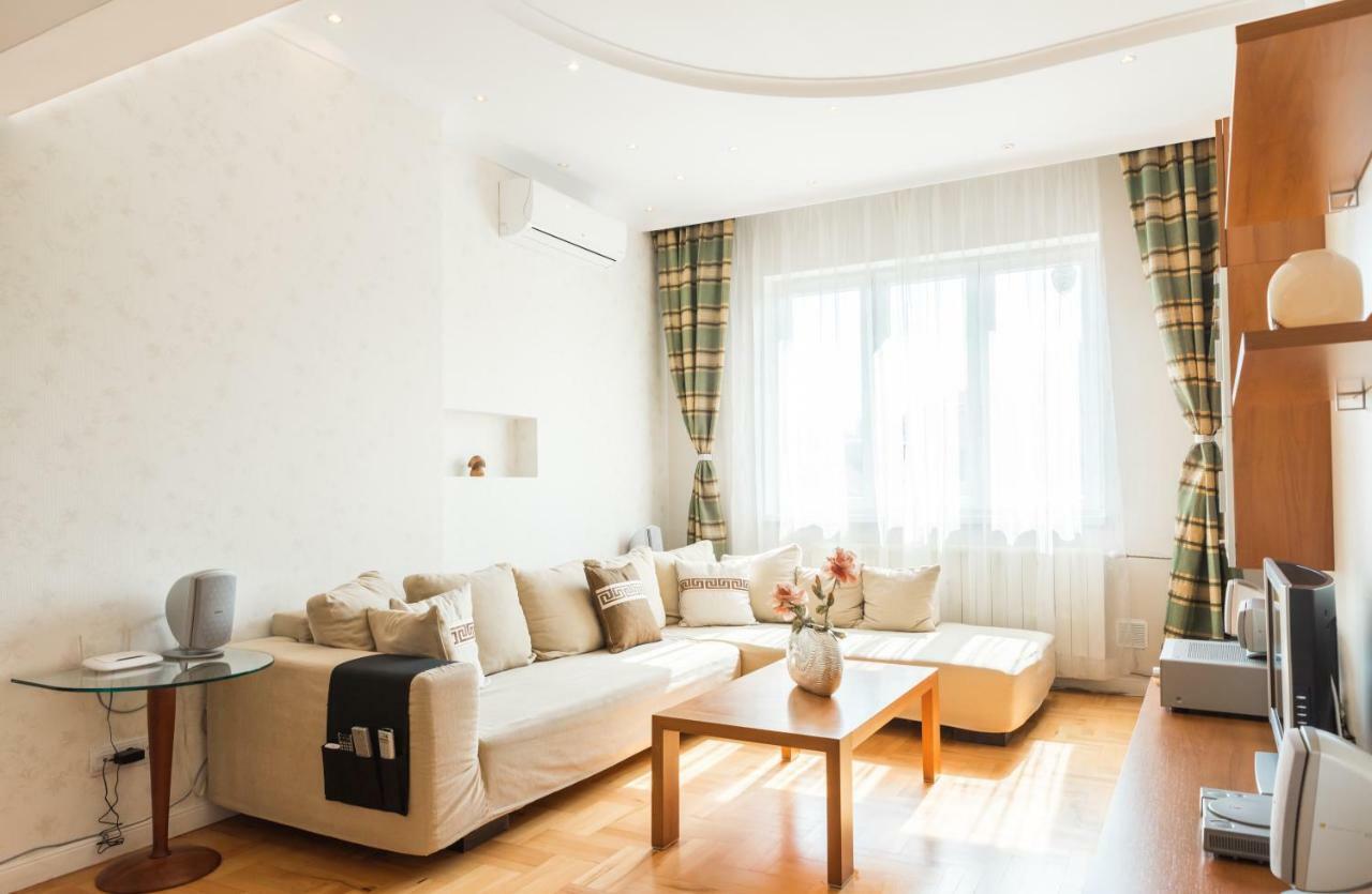 100 m2, 2 yatak odalı, 2 banyolu , Sofya Şehir Merkezi bölgesinde Dış mekan fotoğraf