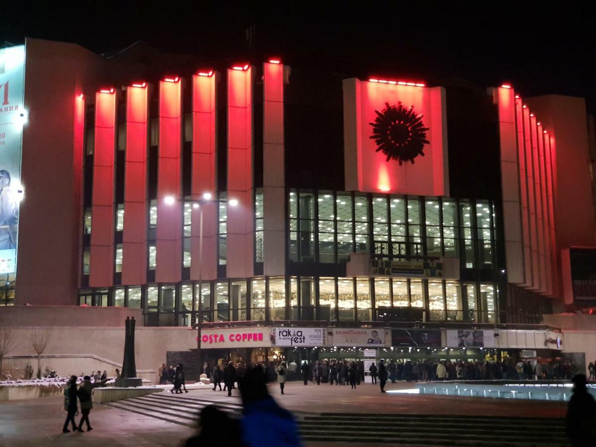 100 m2, 2 yatak odalı, 2 banyolu , Sofya Şehir Merkezi bölgesinde Dış mekan fotoğraf