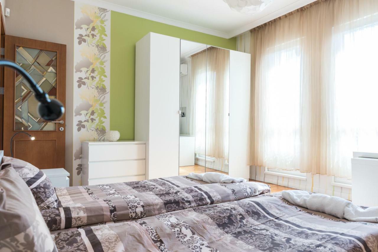 100 m2, 2 yatak odalı, 2 banyolu , Sofya Şehir Merkezi bölgesinde Dış mekan fotoğraf